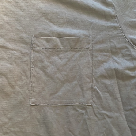 H&M short sleeve tee - Picture 3 of 3